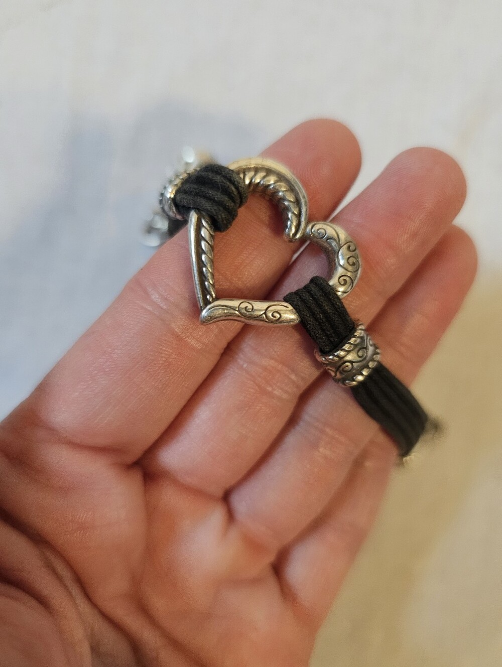 Brighton Heritage Heart Bracelet Retired Black Cord Silver Plated Adjustable - Picture 9 of 9